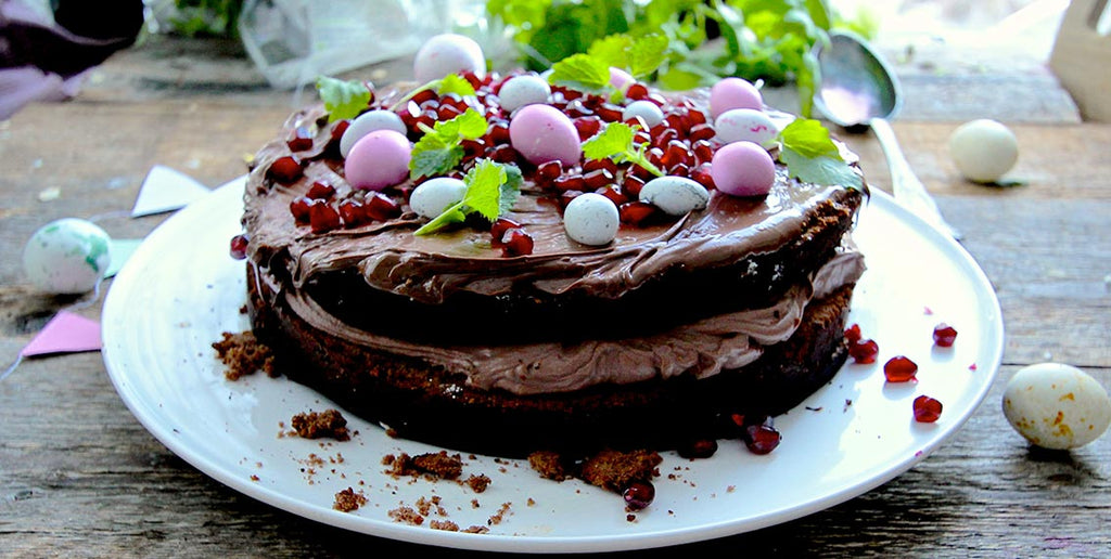 EASTER CAKE WITH CHOCOLATE AND COFFEE