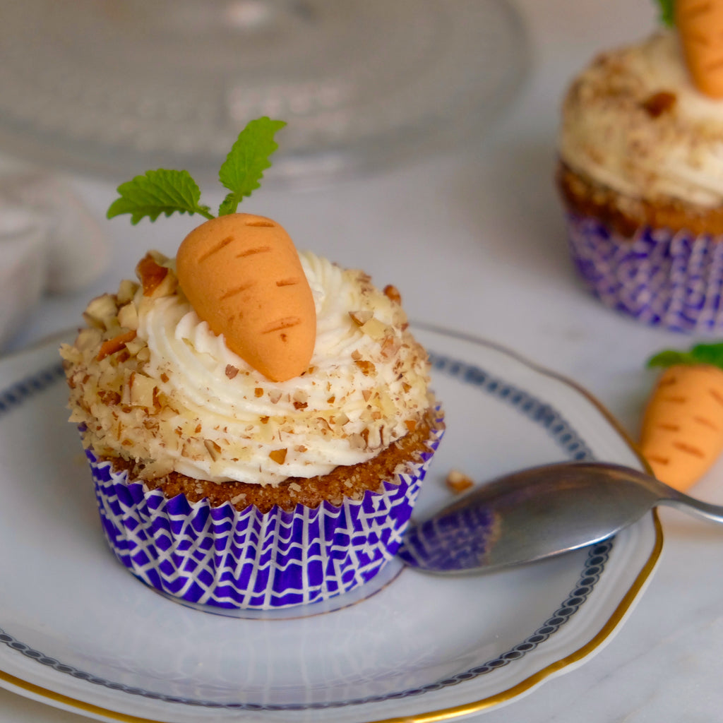 Carrot Cake Cupcakes With Pecan Tosca