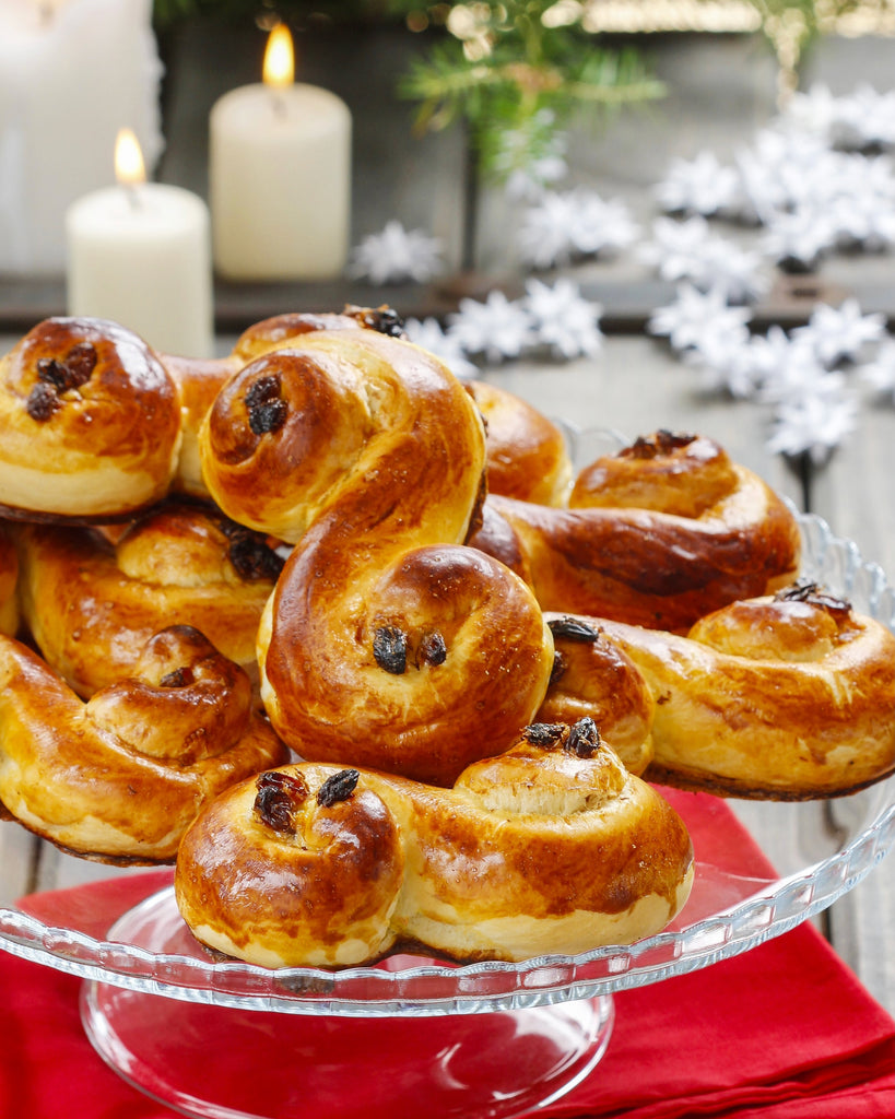 LUCIA BUNS