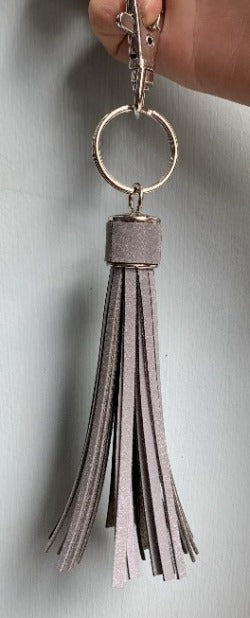 Reflector Tassle (SILVER)